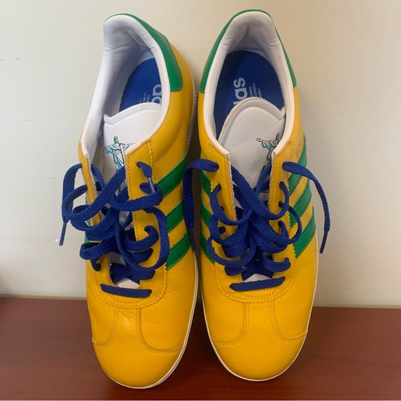 Men’s size 10 Adidas Gazelle “I love Rio” sneakers - yellow w/ green stripes - Picture 2 of 11